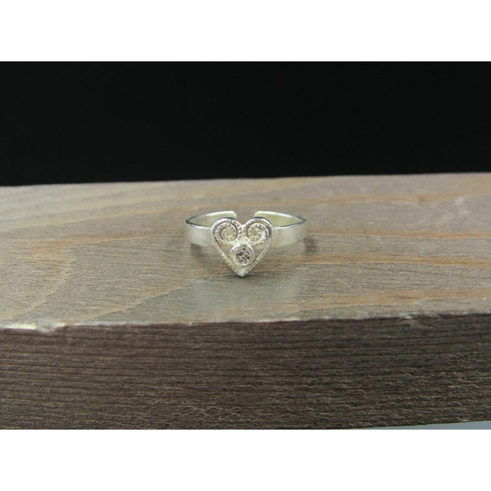 Size 4.25 Sterling Silver Rustic Petite Cubic Zirconia Heart Toe Band Ring